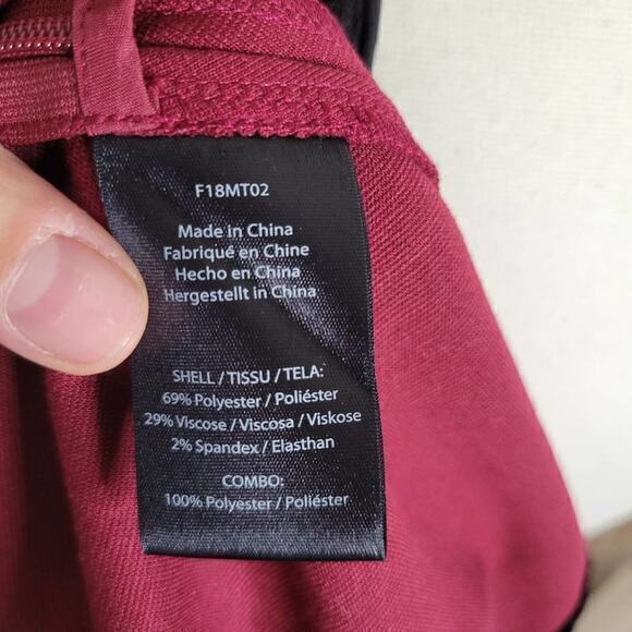 Zoe by Rachel Zoe Womens Peplum V-Neck Pullover Top Medium - Picture 8 of 8